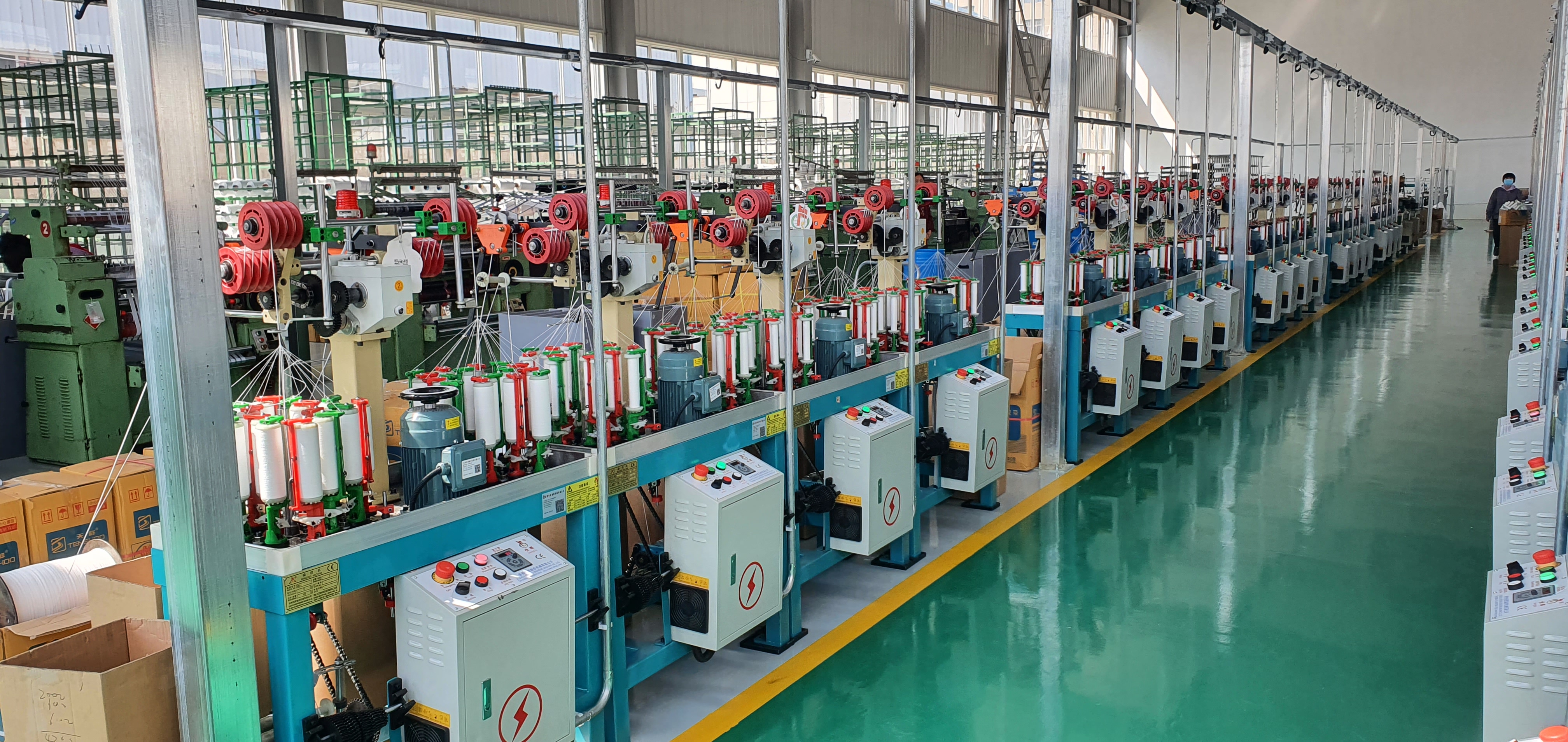 DHX manufacturing equipment