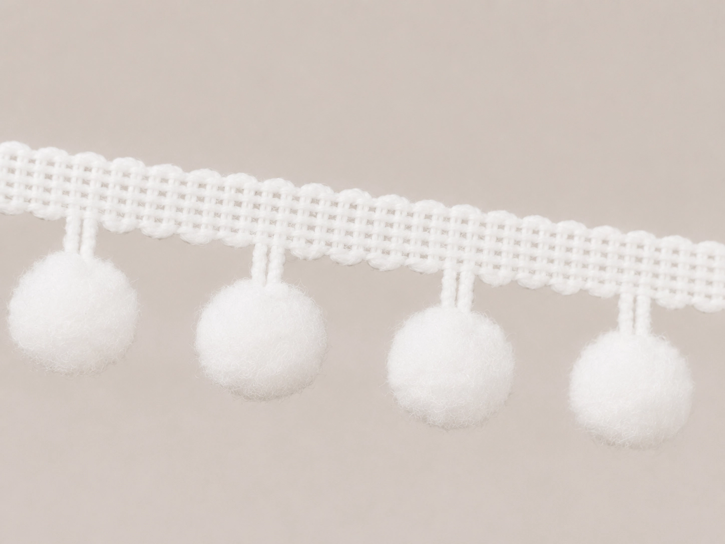 Lace sample 04