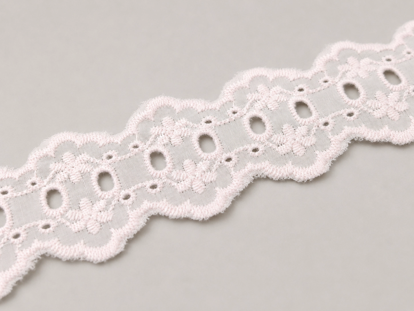 Lace sample 10